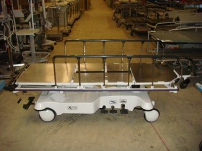 You are bidding on a Refurbished Stryker 1068 Eye stretcher. Unit is 