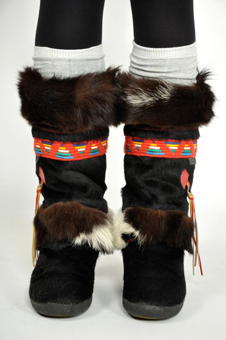 Vtg 80s Black PONY HAIR FUR ETHNIC TECNICA Boho Hippie SKI Yetti Boots 