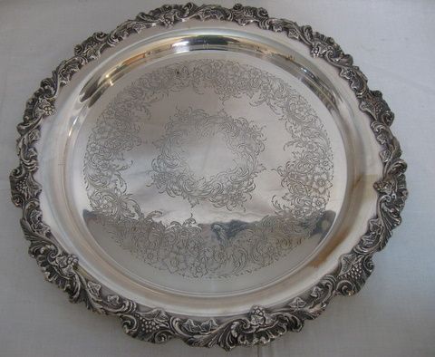 Elegant International Wilcox Grape Pattern #3413 Silverplate Serving 