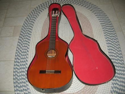   Guitar Model AC 10 Concert w/Case Made In Japan   Acoustic AC10  