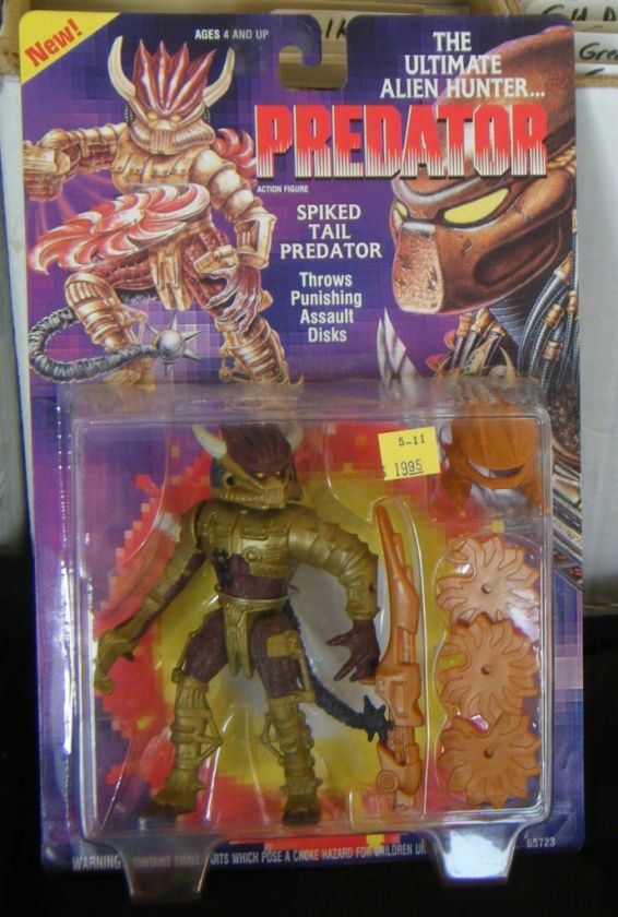 ALIENS VS PREDATOR Spiked Tail Predator   Mint on Card   Kenner Toys 