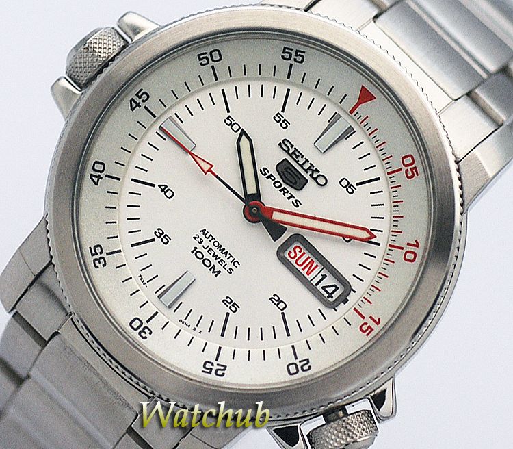 seiko 5 automatic 23 jewel a movement that s all mechanical it 