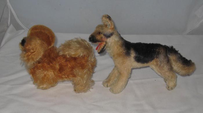 ANTIQUE LOT OF 7 STEIFF DOGS ARCO BULLY PECKI BIGGIE FOXY HEXIE AND 