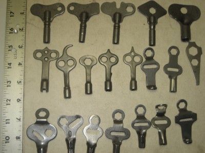 25 Antique Vintage Old Roller Skate Keys E  