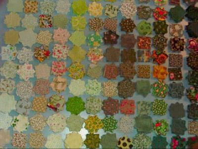 4000    2 COTTON FABRIC QUILTING SQUARES CHARMS  