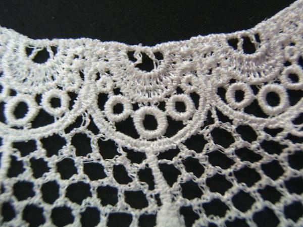 Vintage Antique SCHIFFLI GUIPURE LACE COLLAR  52 matching Collars 