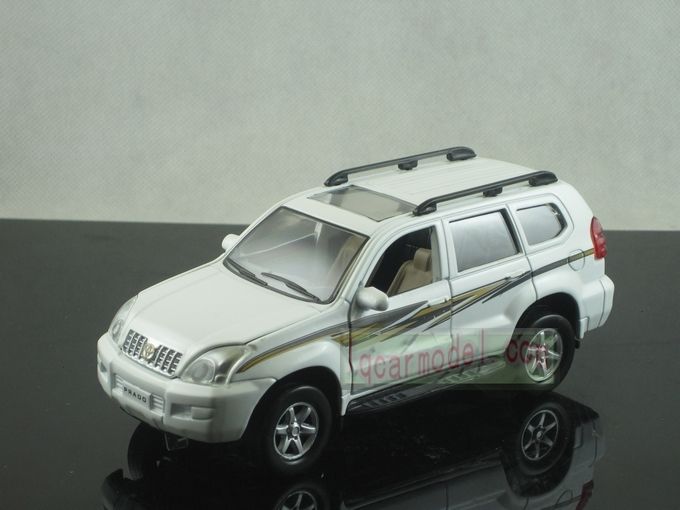 32 Toyota Land Cruiser PRADO white pull back car Metal Die Cast 