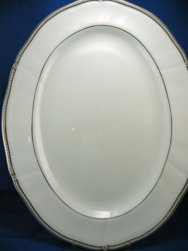 WEDGWOOD BONE CHINA CROWN PLATINUM LARGE OVAL PLAT. MIB  