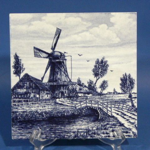 d088 Windmill on Delft Blue Tile NKI  