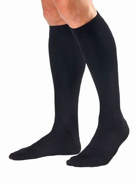 Comfortable, gradient compression hosiery designed for men’s needs 