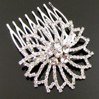   Item  1 pc Austrian rhinestone fashion hair comb bridal