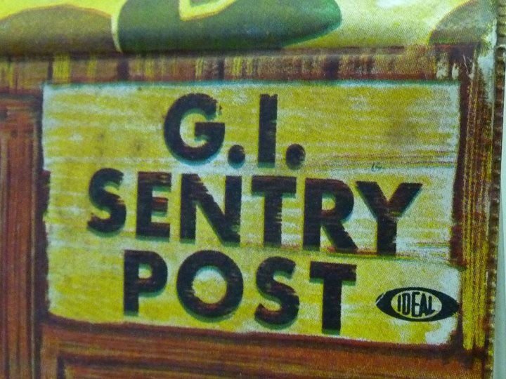 JOE SENTRY POST CASE 1960S MADE IDEAL TOYS  