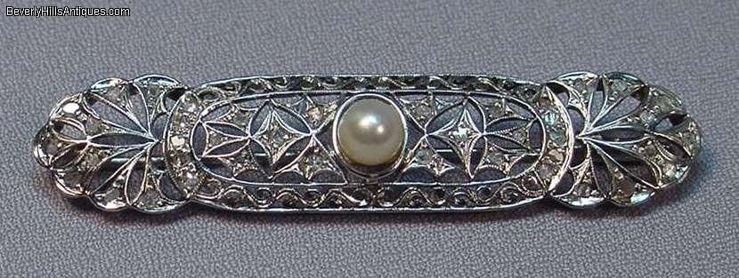 Antique Art Deco 18k White Gold Pearl Diamonds Brooch  