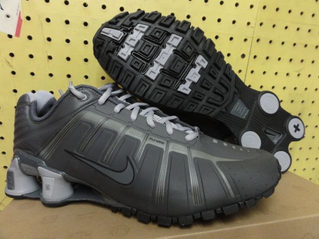 Nike Shox OLeven Wolf Grey Sneakers Mens Size 15  