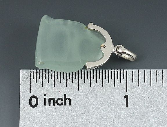 18K WHITE GOLD & CARVED JADE BUDDHA PENDANT/CHARM  