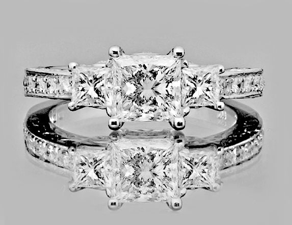   Breaktaking Princess Three Stone Diamond Wedding Ring 14k White Gold