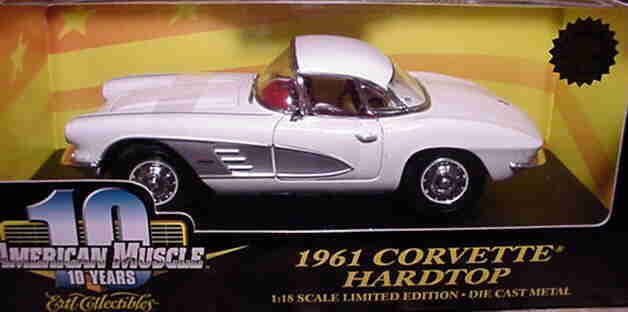 Ertl 118 1961 Corvette WHITE w/silver coves TRU  