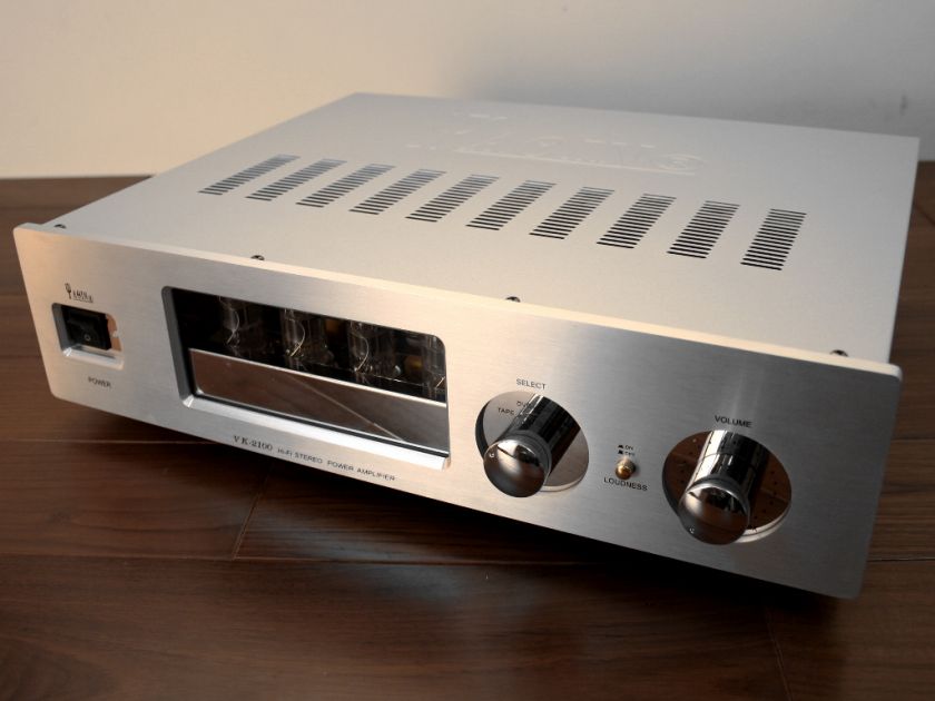 YQ 2100 Integrated Valve Tube Power Amplifier amp  