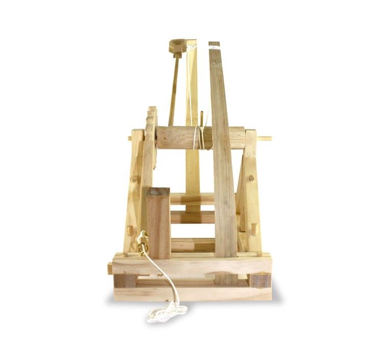 Da Vinci Catapult Model Kit   With Real Firing Action  