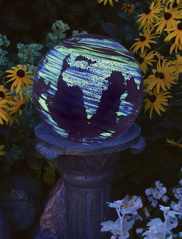 Solar Gazing Ball Globe Continents Large Plus Light  