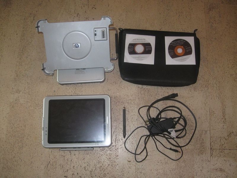 HP Compaq TC1000 Tablet PC, Carrying case and Stylus  