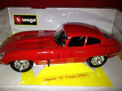 JAGUAR E COUPE 1961 BY BURAGO GOLD SERIES RARE  1/18 SCALE DIE CAST 