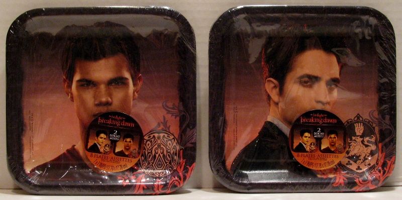   Saga Breaking Dawn Party 32 Plates Napkins 16 Bookmarks Buttons Decals