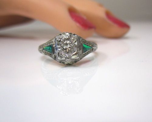   VINTAGE ART DECO LRG DIAMOND EMERALD FILIGREE 18K ENGAGEMENT RING