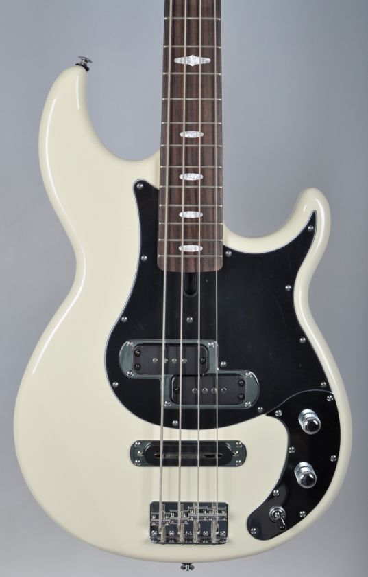 Yamaha BB424X Electric Bass Guitar Vintage White  